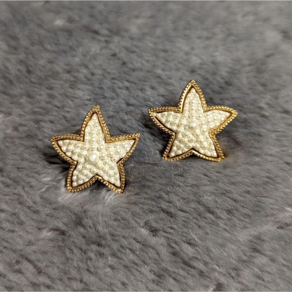 Vintage Goldtone and Faux Pearl Starfish Pierced Earrings - Picture 3 of 5